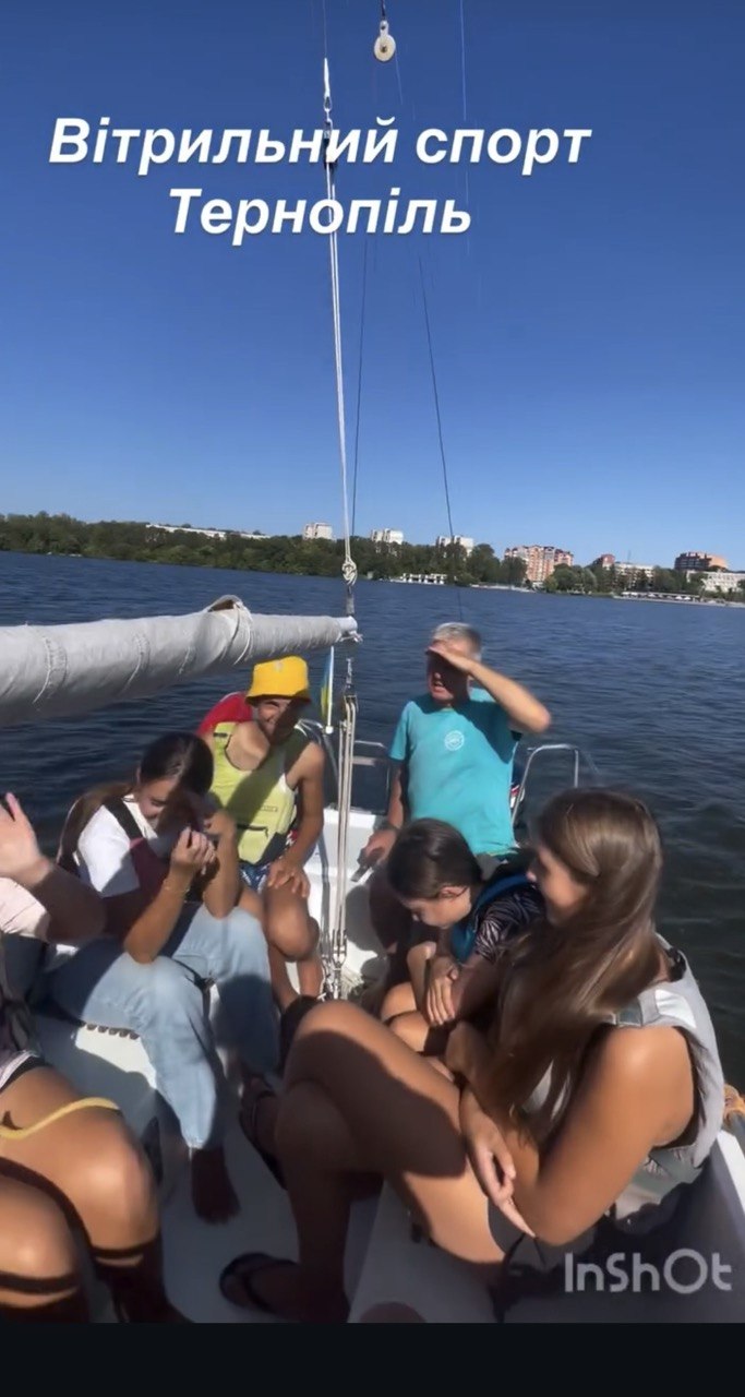 Коли штиль — не завада: як наші віндсерфери проводили літо без вітру